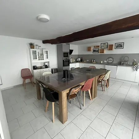 De La Maison Des Gautraies Hébergement de vacances Bécon-les-Granits